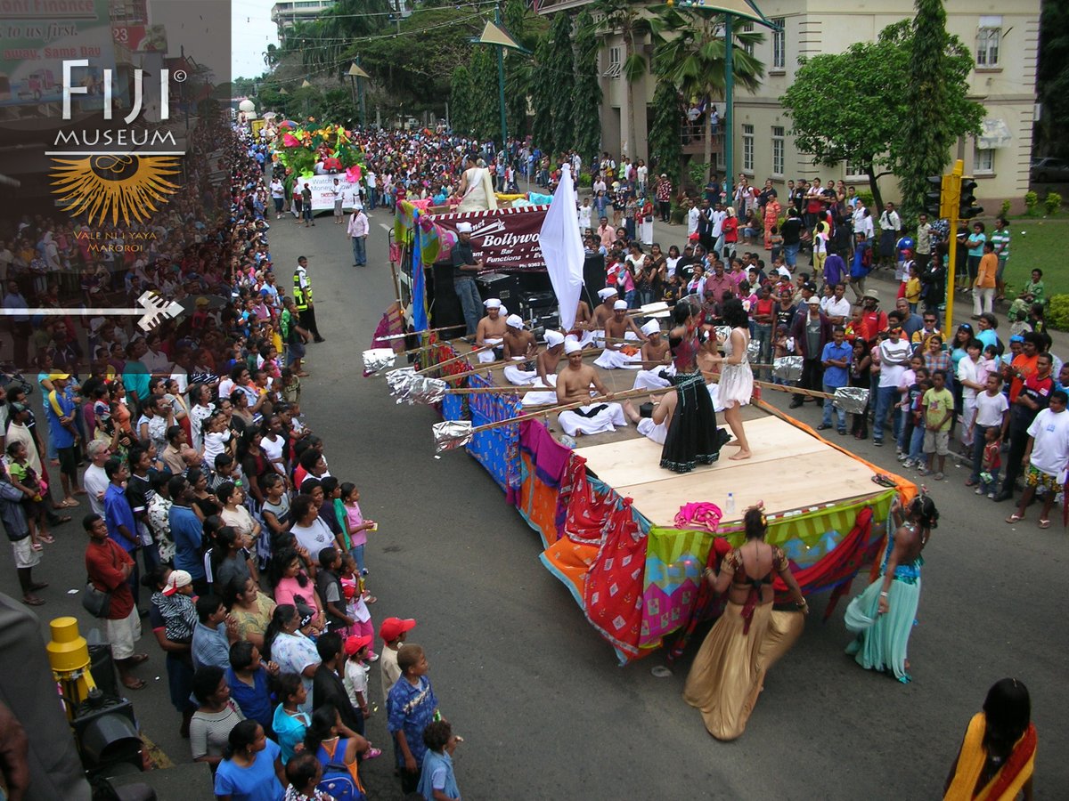 FijiMuseum's tweet photo. From our digital archives vault: Hibiscus 2007 Floats https://t.co/UlIkRc6qxW