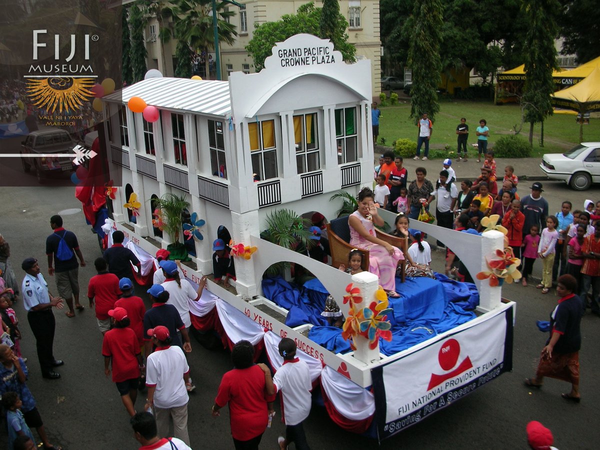 FijiMuseum's tweet photo. From our digital archives vault: Hibiscus 2007 Floats https://t.co/UlIkRc6qxW