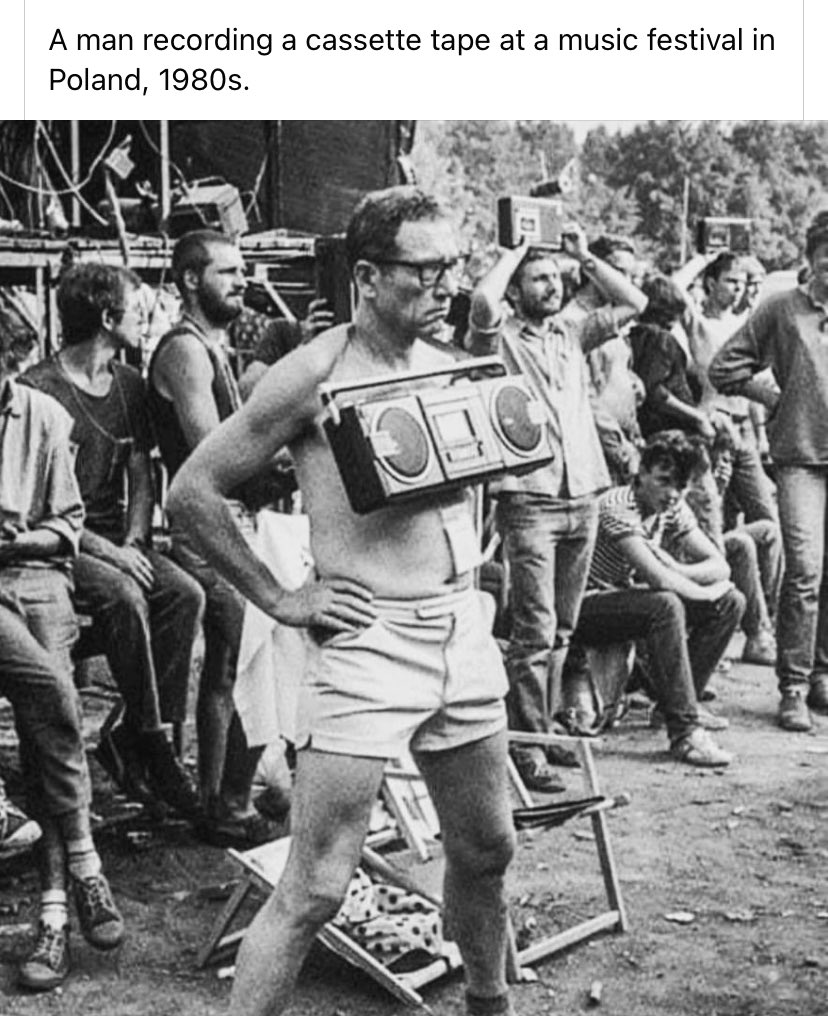 djrayc's tweet photo. #Bootleggin 80s style https://t.co/5SnOz46UsC
