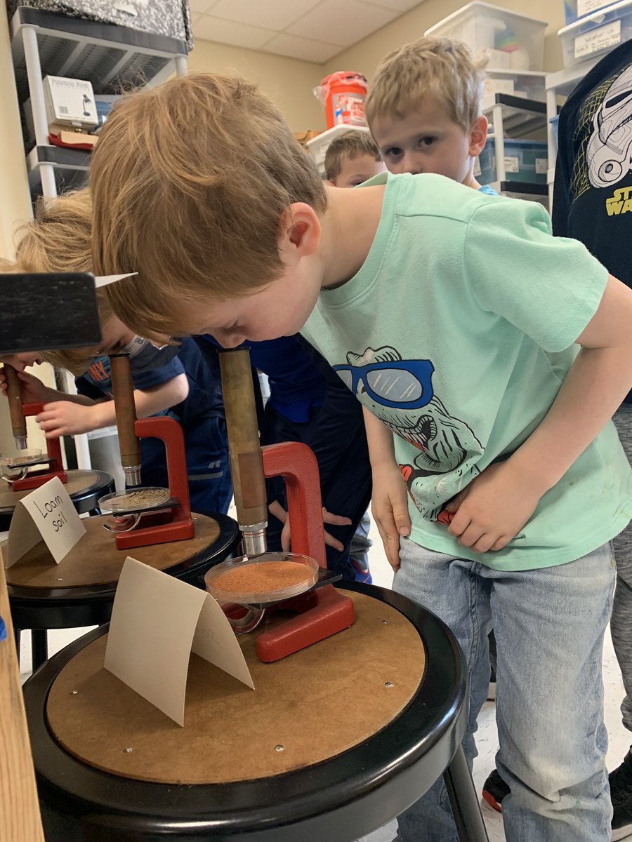 ButlerSAEKinder's tweet photo. Such a fun afternoon with @SAEsciencelab exploring rocks, soil and air! @SweetAppleES https://t.co/HXvMgI7cNh