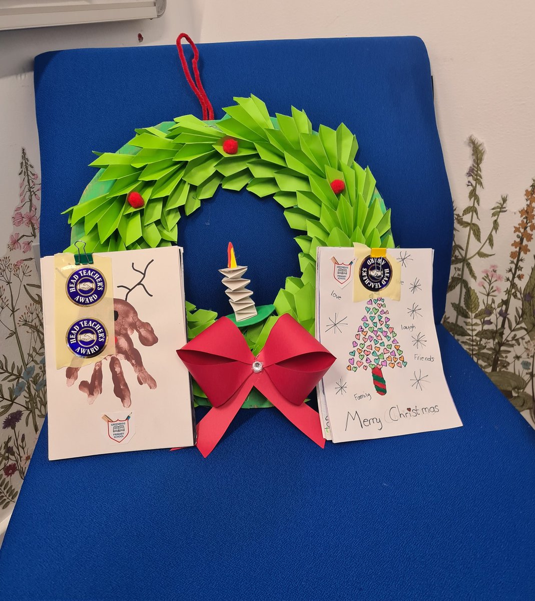 greenriggps1's tweet photo. Christmas Creativity at Greenrigg 2021 - well done everyone who submitted their Christmas Card entries from ELC to P7 and whe class wreathes. Thank you to the Head Boy and Girl for selecting very worthy winners and runners up! #leadership #pupilvoice #valuesinaction #proudht https://t.co/9xc1mQajvm