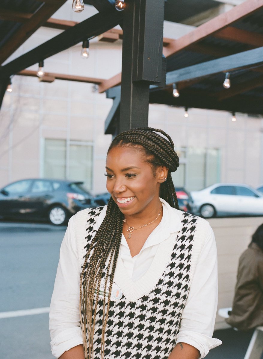 JordanEllyse's tweet photo. I’m pretty sure I’m smiling at @treemershon in this photo 😍
#drweek2021
📸@AoctaviusW https://t.co/V7ltYG4FM8