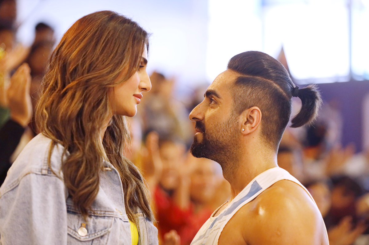 #OneWordReview...
#ChandigarhKareAashiqui: REFRESHING.
Rating: ⭐️⭐⭐⭐️
Bold. Refreshingly different. Progressive cinema… #CKA enlightens and entertains… Pushes the envelope, defies the stereotype and drives home a pertinent message… WATCH IT! #ChandigarhKareAashiquiReview