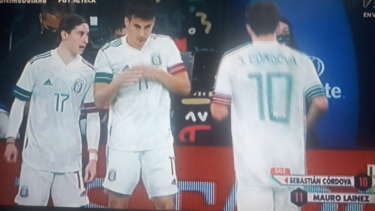 TabascoHOY's tweet photo. #MexicovsChile ⚽️| Al minuto 82 debuta el tabasqueño #MauroLainez con la #SelecciónMexicanaMayor
🔴 Es el tercer futbolista tabasqueño que se presenta con el #TriMayor https://t.co/McBa90QvrA