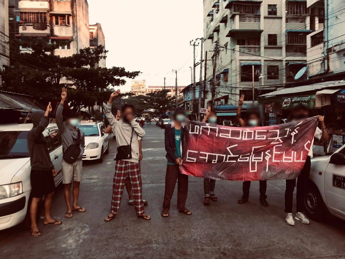 TTFR__Myanmar's tweet photo. Thingangyun Students' Union marched on the morning of Dec 9.
#Total_StopSponsoringSAC
#Dec9Coup 
#WhatsHappeningInMyanmar https://t.co/Xi0LvYoMnk