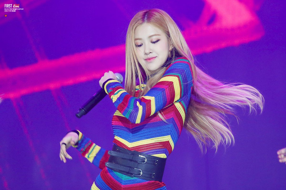 Aliaspham1's tweet photo. Rt nhiều lên các b ơi
Những ngày gần cuối rồi. 
  I vote #MAMAVOTE #rosé https://t.co/iMyMzd45Ly
