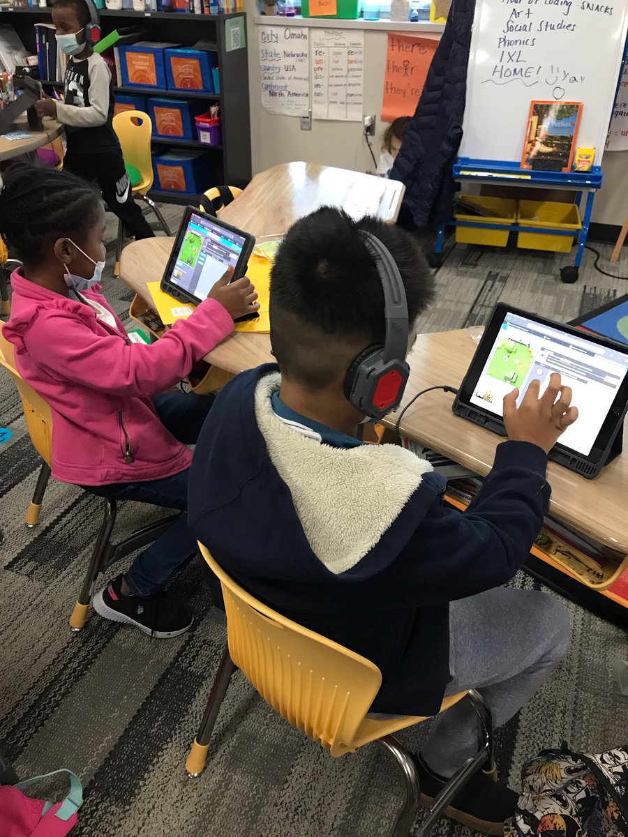 OPS_GiffordPark's tweet photo. Hour of Code at Gifford Park https://t.co/1XpeflOrCe