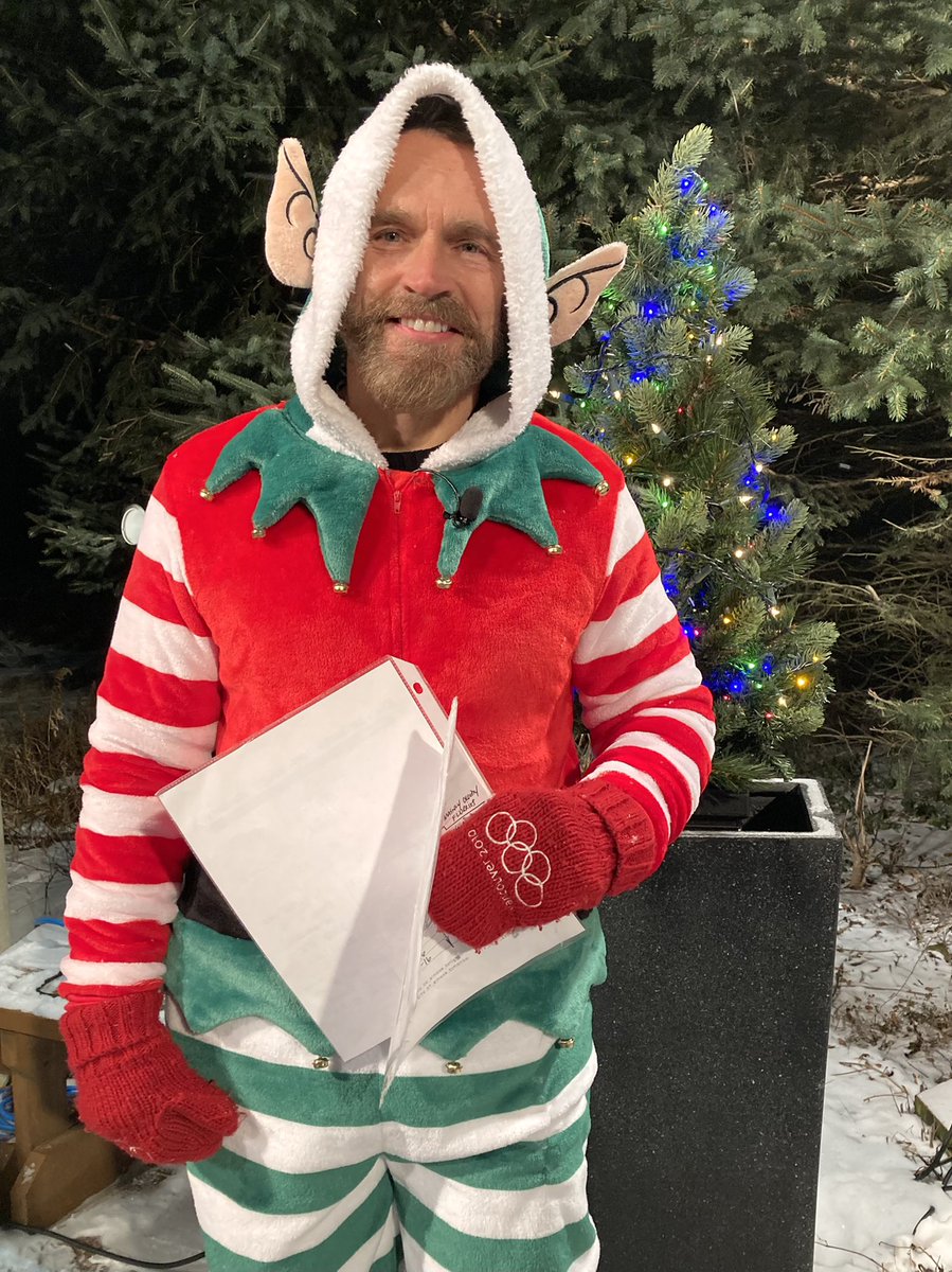 KCColbyCTV's tweet photo. Are you on the Naughty or Nice List?
Santa’s Hairiest Elf wants to know and Why? #ctv #Santa #Elf #elfontheshelf #nice #naughty #bounce #purecountry #barrie #Christmas #fun #presents #smile #beard #list #simcoecounty #december #StarfishClub #bell #globalmorning #cp24 #globalnews https://t.co/f4jMlNiZDJ