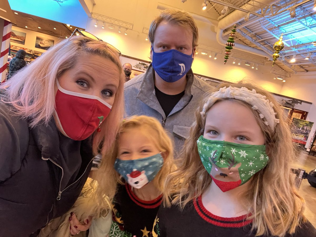 JGSmuksta's tweet photo. So much fun these last few days! Museum of Science and Industry and Santa at Bass Pro! Loving every moment of this 2021 holiday season! @BassProShops @msichicago #MerryChristmas #holidaytraditions #santa #smukstafamily https://t.co/lERE8LTyU1