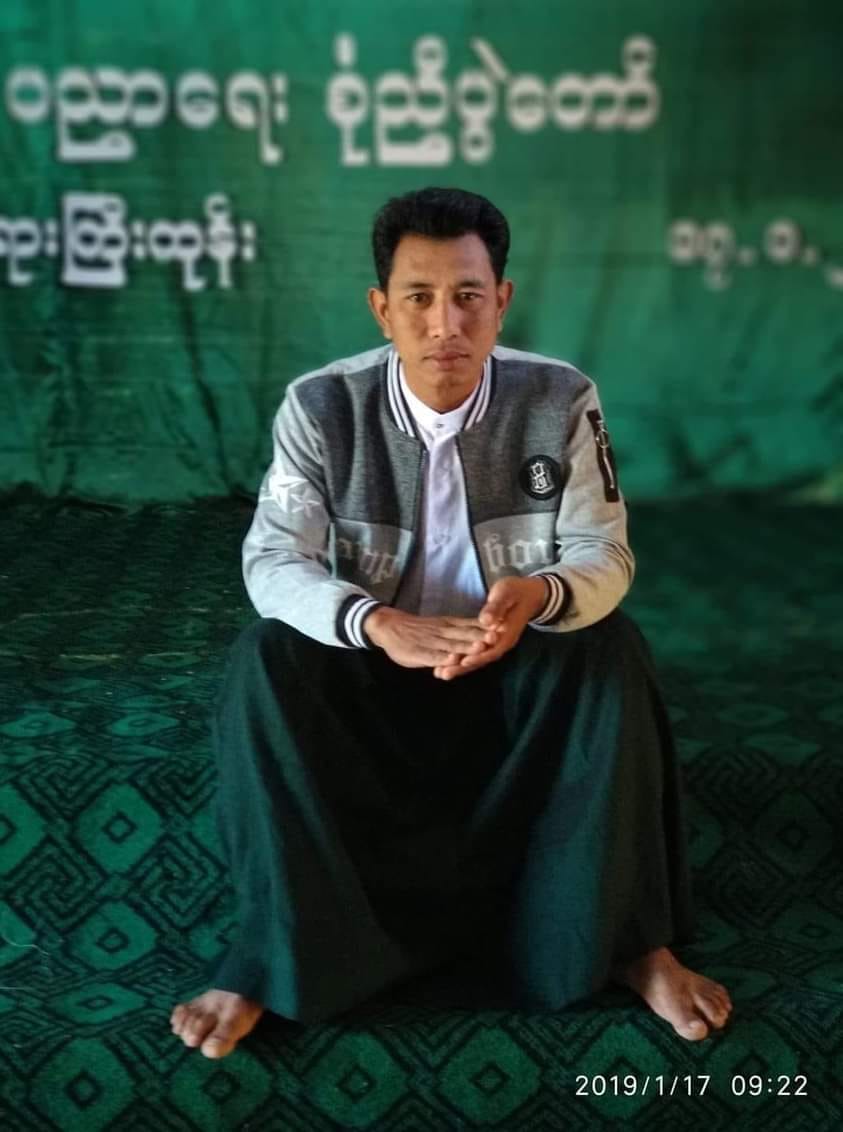 TheChindwin's tweet photo. A middle school teacher was killed in a military interrogation operation in Kanbilu Township. 

U Hlaing Win, who is a teacher for middle school in Kanbilu Township, Sagaing region was tortured and killed on 07 December. https://t.co/IJna9tWnHN