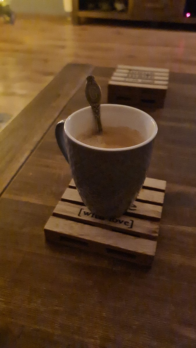Gerco74's tweet photo. Goedemorgen. 
. Het is weer donderdag ..#dikk.
Allemaal  een hele fijne dag  vol goeds en liefde gewenst..😍😘

Tijd voor #koffie https://t.co/vonee7Hs8L