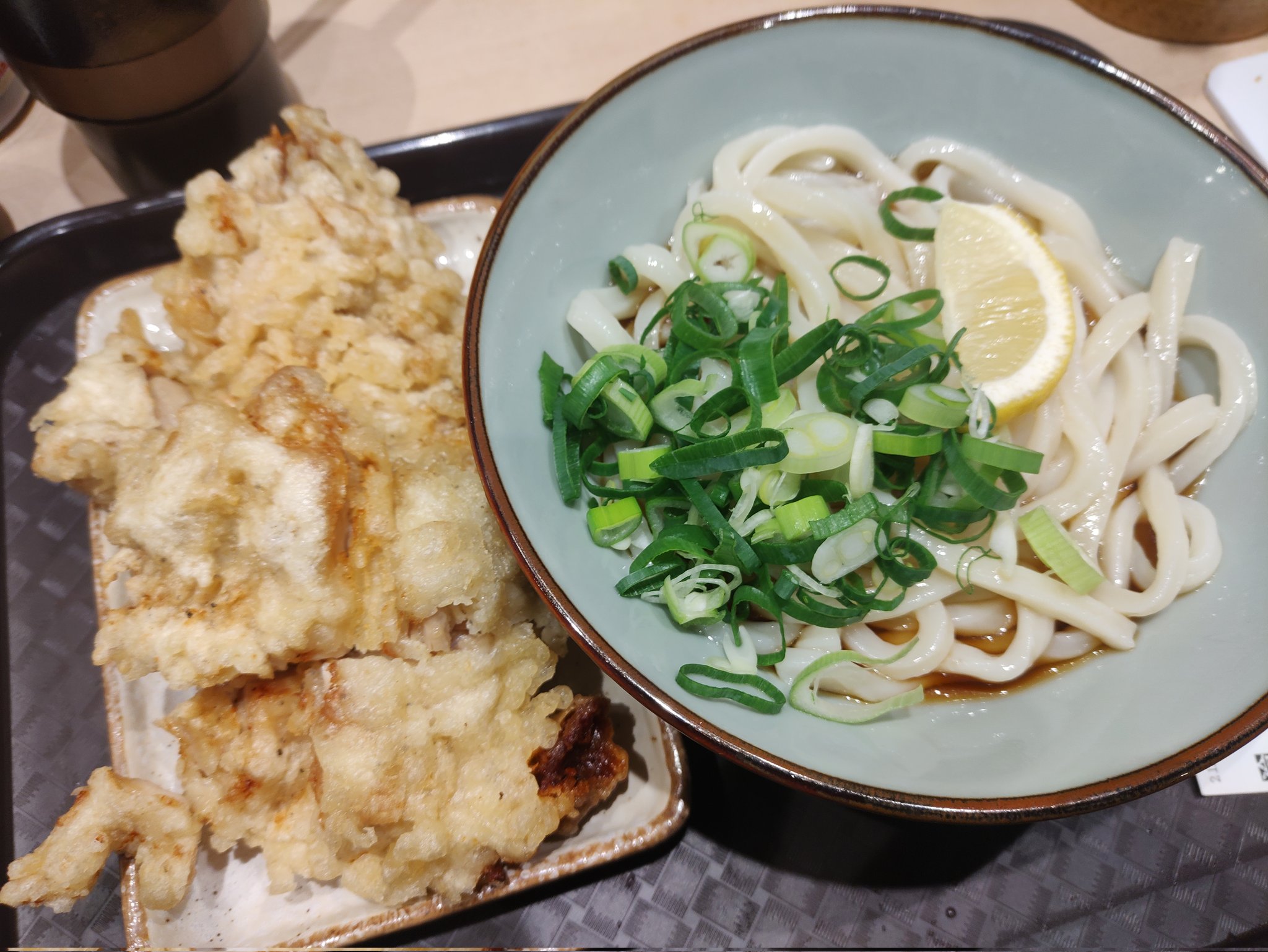 Okaken 今日のお昼は蒲田にきているのでうどん038のジャンボとり天ぶっかけ 蒲田 うどん038 讃岐うどん とり天 T Co Xcoofcxuo2 Twitter