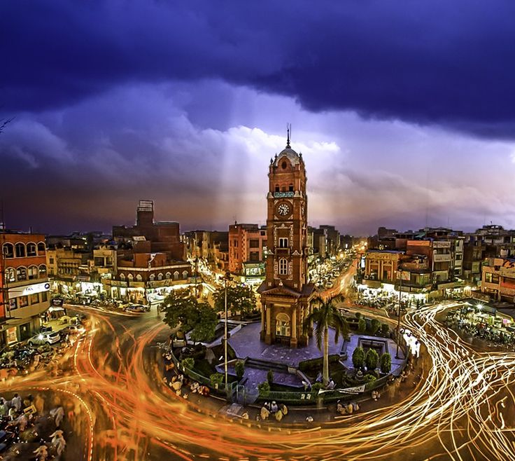 ToursExploreIt's tweet photo. Majestic View Of #Faisalabad

#Pakistan #Punjab #Exploreit #TravelPhotography #BeautifulPakistan https://t.co/myDcf674OR