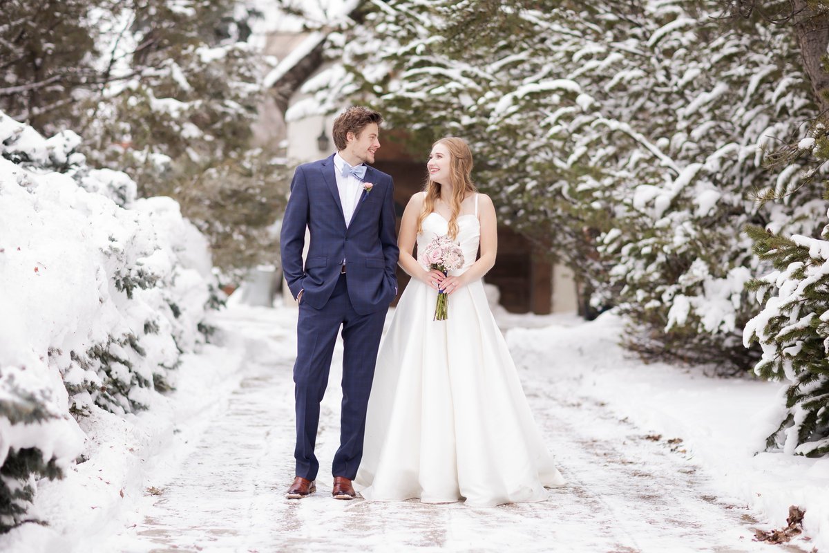 On Nov. 20, I married my best friend and changed my name! Allow me to reintroduce myself as Lynn Penner. My byline still has my maiden name currently, but eventually that will switch over too.😊
📸Still Life Photography