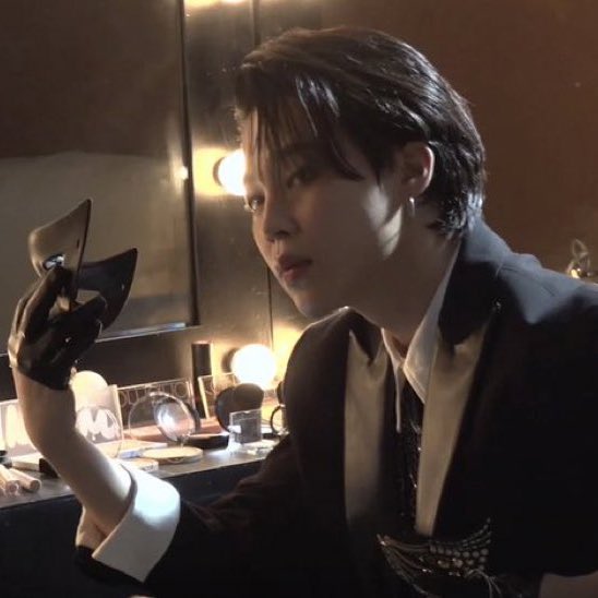 jikookheart's tweet photo. NOT FEELING SO WELL https://t.co/dpGSMP0PNX