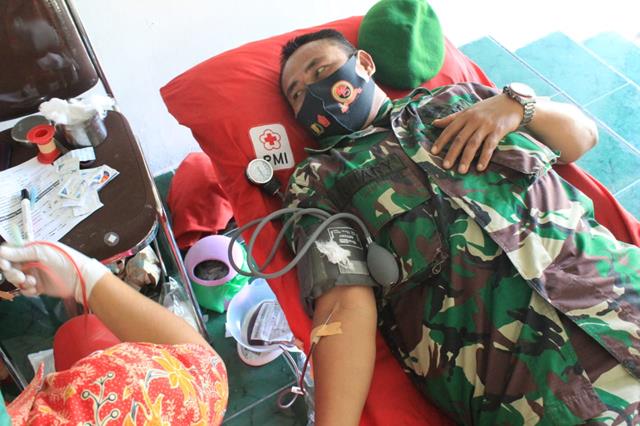 Korem022's tweet photo. Korem 022/PT Dan Kodim 0207/Simalungun Gelar Bakti Sosial Donor Darah Dalam Rangka Hari Juang TNI AD.
https://t.co/Fxi9LB0km9 https://t.co/aT9BfIMgRQ