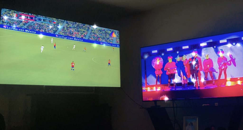 Andtonyy's tweet photo. Chile vs México, un multiverso de LGBTs y Fifas #LMD4 https://t.co/jQaHje1ph6