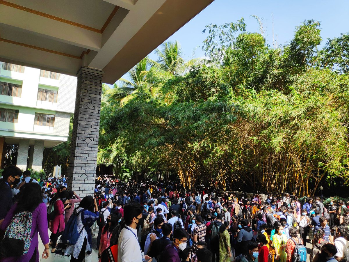 ChristUniversi3's tweet photo. Even after such scenes before and after exams, Christ Seems to claim that they are conducting exams with utmost safety and care #christuniversity @IndiaToday @ndtv @fayedsouza @republic @nsui @NSUIKarnataka @BJP4Karnataka @Tejasvi_Surya @ABVPKarnataka @ABVPBangalore https://t.co/a10oKTxmVs