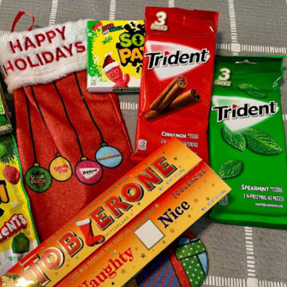 Visit <a href="/Target/">Target</a> to pick up some holiday fun today! <a href="/sourpatchkids/">Sour Patch Kids</a> get extra for the gingerbread house @tobleroneglobal for the special people who love chocolate <a href="/tridentgum/">trident gum</a> to help chew through anything the season hands you.
#ad fremont.macaronikid.com/articles/618de…
 
#StockingStuffersAtTarget
