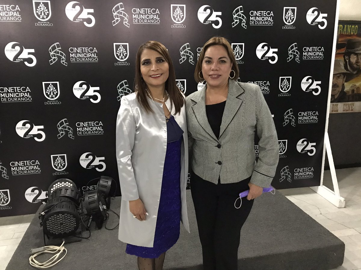 Esta noche nuestro alcalde <a href="/JorgeSalum/">Jorge Salum</a> encabezó la ceremonia de premiación a través de la Gala del concurso municipal de cortometraje juvenil "Filma con Transparencia 2021".
 Felicidades a los ganadores