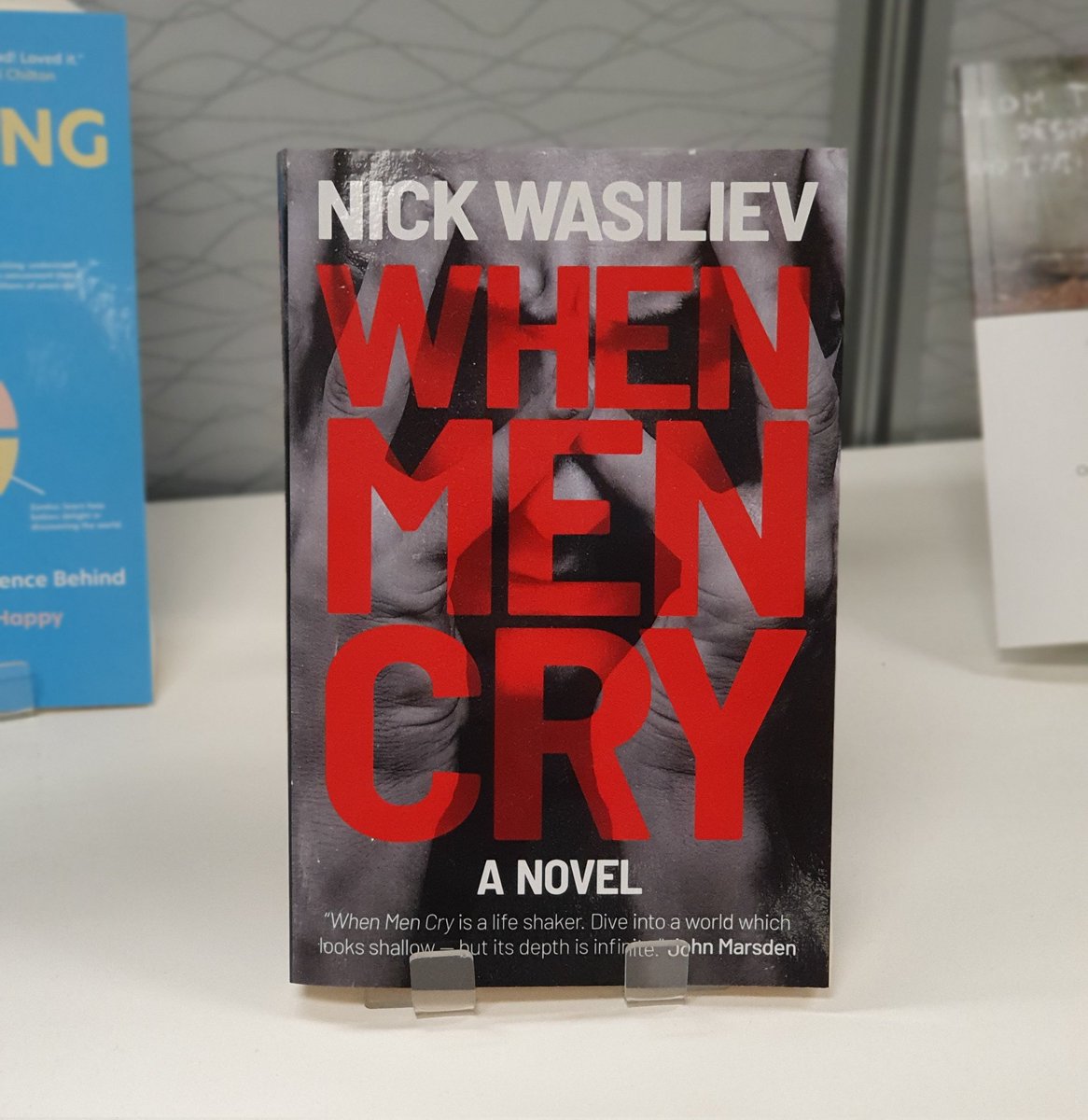 Nick_Wasiliev's tweet photo. 📚📚AUTHOR SIGNING DAY📚📚
It's going to be a busy couple of days! Be sure to drop by @DymChatswood tonight and pick up a signed copy of #WhenMenCry! 🎄
📚 ORDER: https://t.co/l3JzBo0Tng
@livinorg https://t.co/JEFB3XRMI1