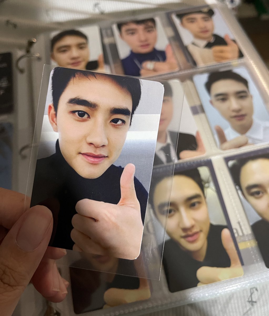 ELYXIONVERSE's tweet photo. at first i was like mmm... im gonna collect his thumbs up pcs... as a joke but bro... i don't think it's a joke anymore ✌🏽😭 https://t.co/5QC2P2pZPX
