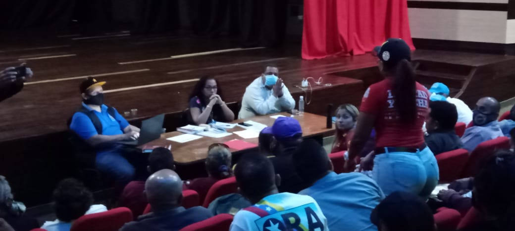 d_guzmanl's tweet photo. Desde #Barinas en reunión con el #GPPSB trabajando en las 3R junto a nuestro candidato @jaarreaza venceremos este #9E @NicolasMaduro https://t.co/V4h7ELHJCa