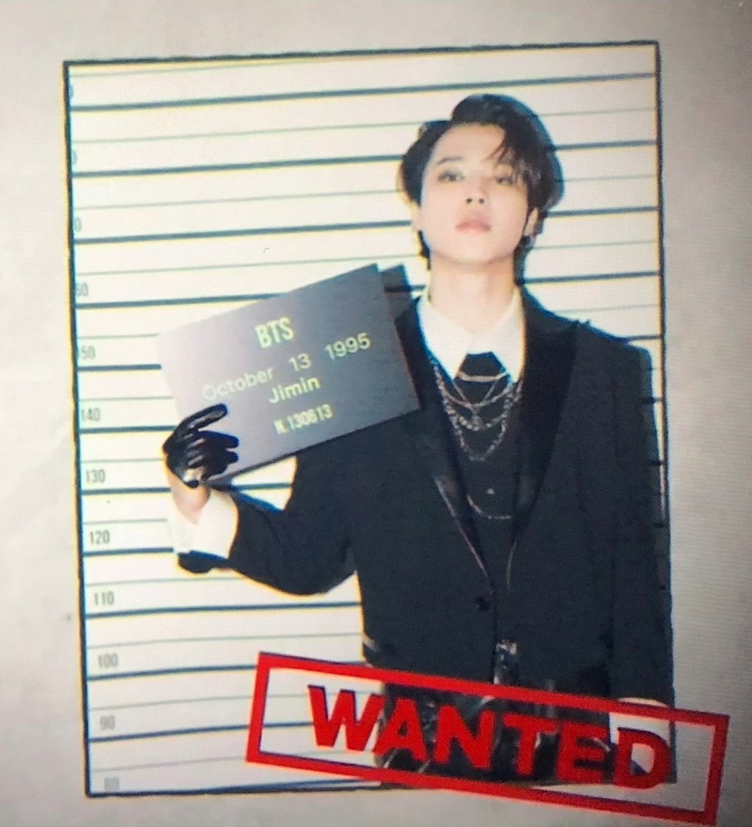 btsargento's tweet photo. — jimin parece tan irreal xdios como alguien puede ser tan hermoso, park jimin 🛐 @BTS_twt https://t.co/g8XRuF0L4n