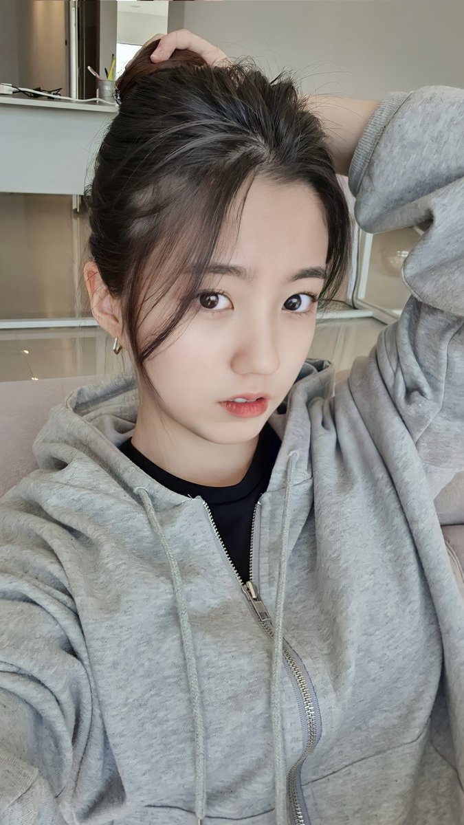 05KYSFEED's tweet photo. Kang Yeseo Throwback photo from @GTMNY143 

#강예서 #KANGYESEO #케플러 #KEP1ER @official_kep1er https://t.co/H8gu6WVZte