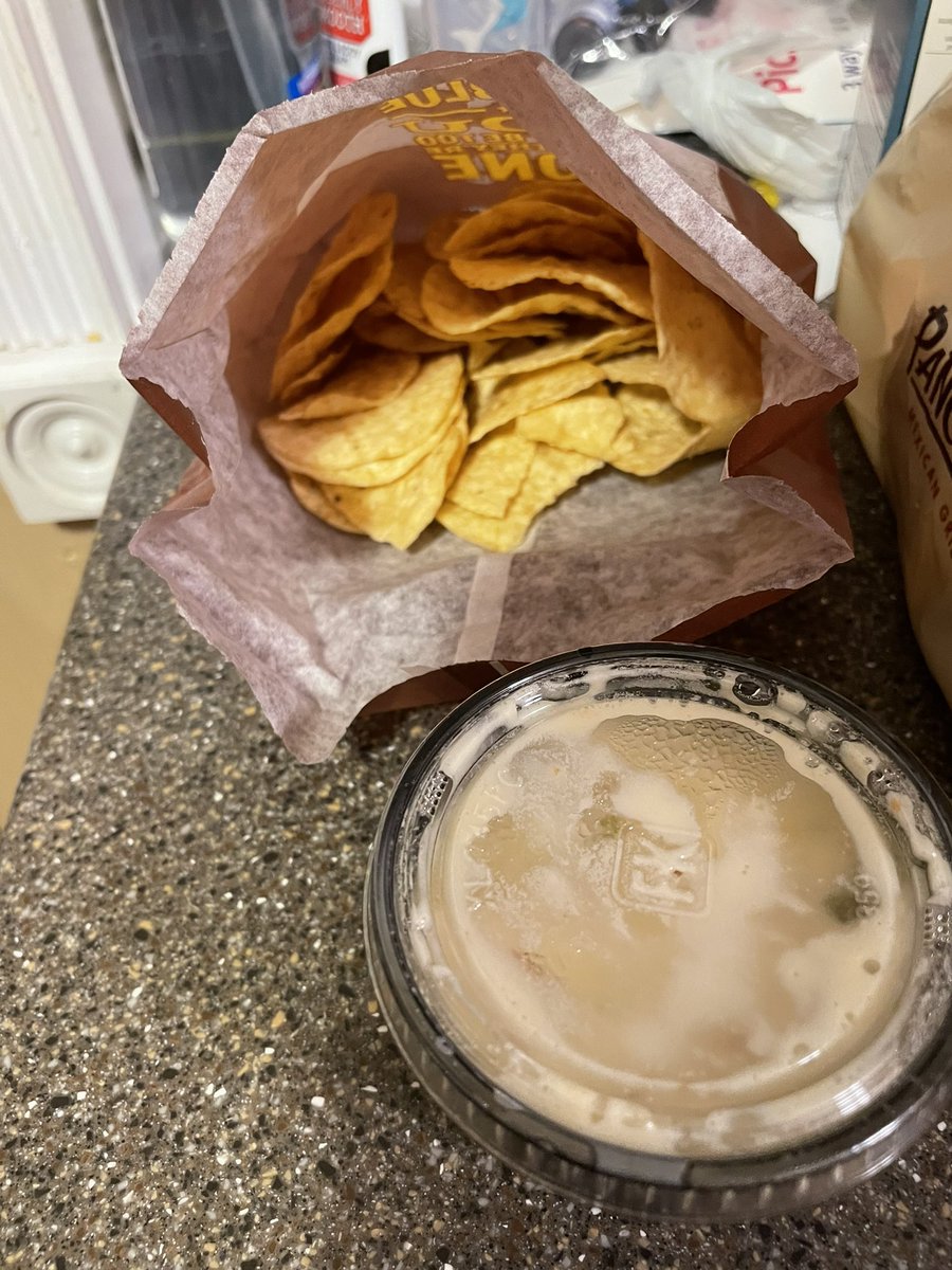 nursecoldbrew's tweet photo. Whyyy @pancheros?! Are the blue chips gone forever?? https://t.co/VxCcll6xCV