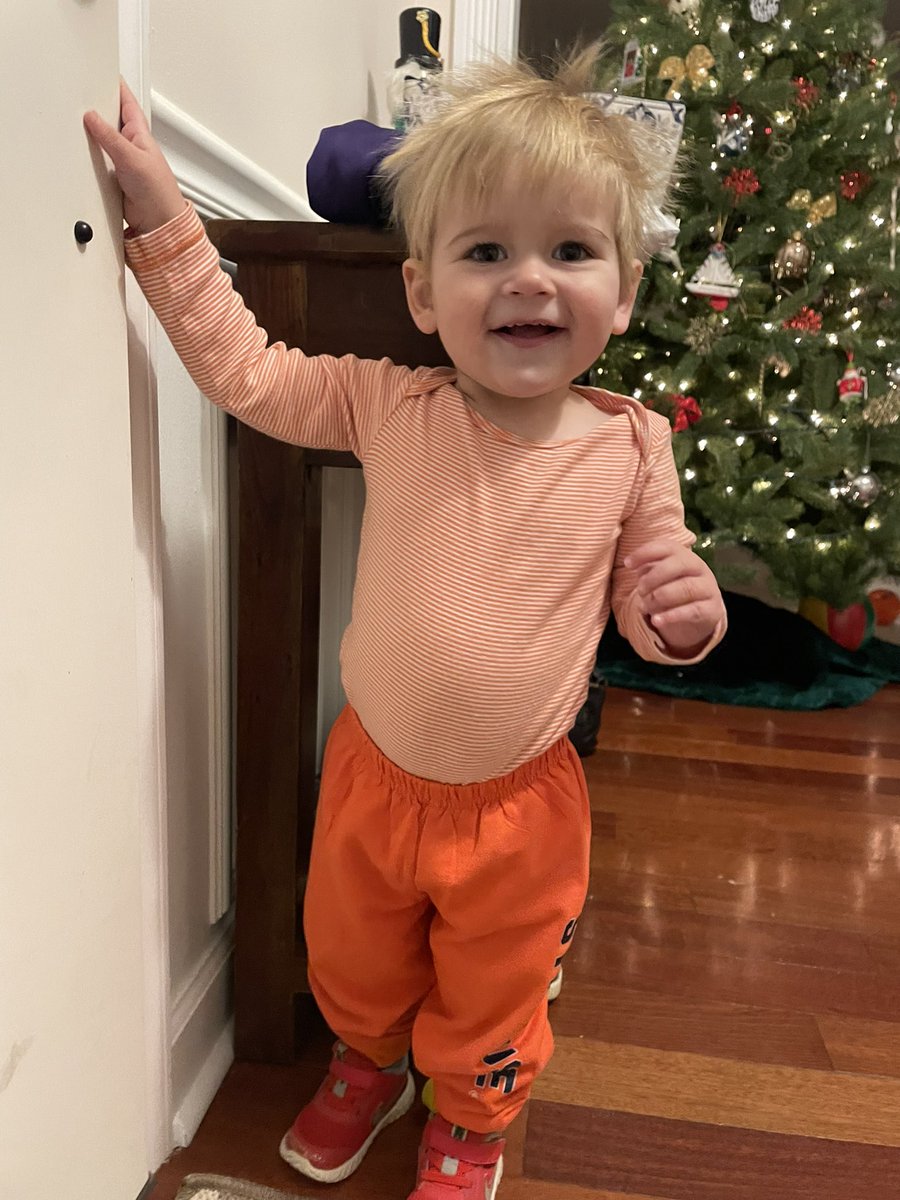 Doing the work at home and <a href="/ommsaacps/">Old Mill Middle South</a> 💪🧡