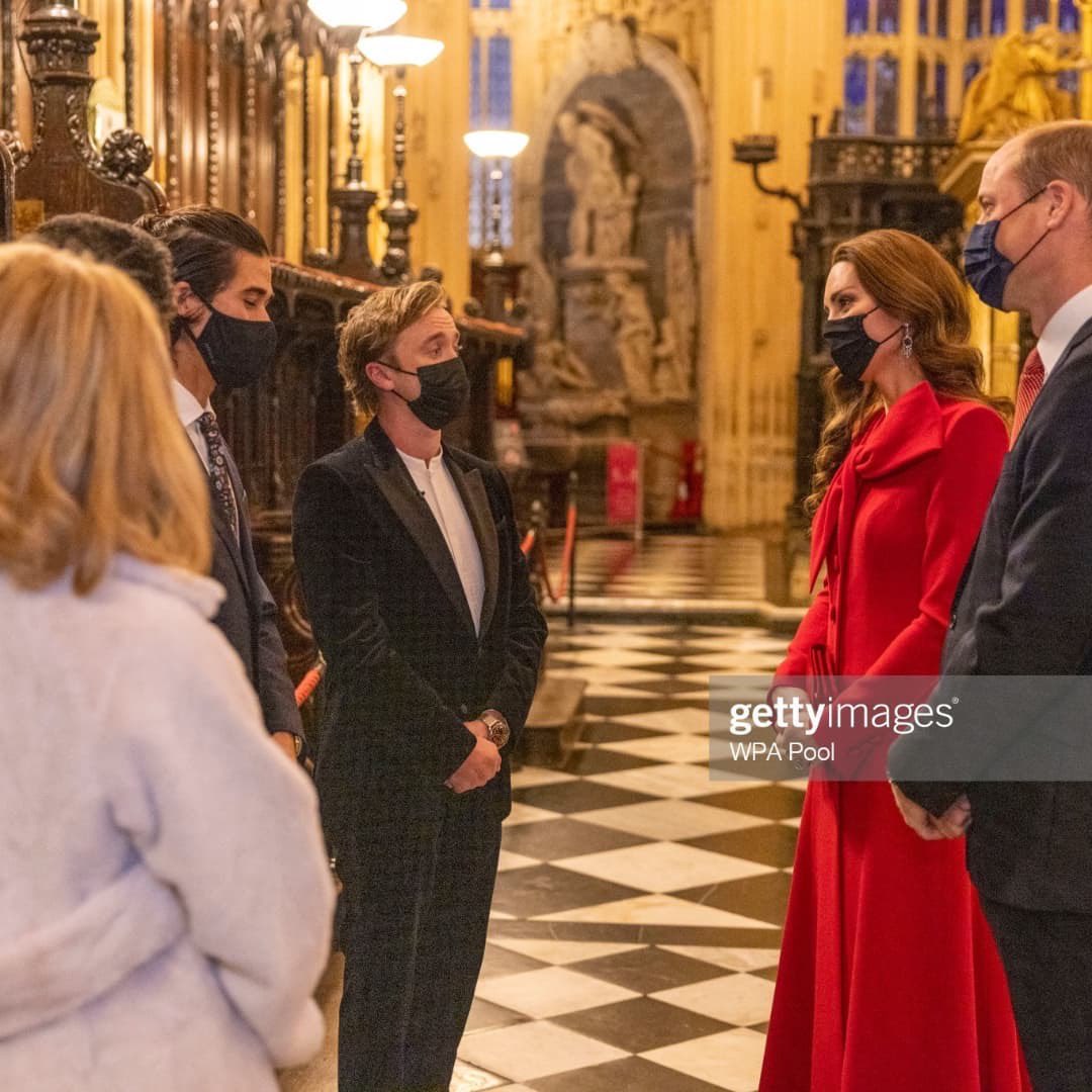 ItaT22Squad's tweet photo. 📸| Tom meeting the Duke and Duchess of Cambridge in London. #tomfelton (Credits to the owners) https://t.co/awfNBSxLW6