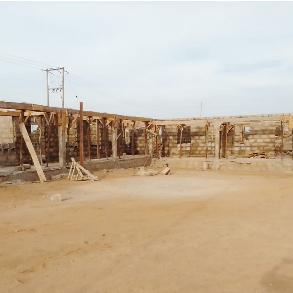 ABWCanada's tweet image. This year has been a busy one with so many projects in process. Our plan to add four more classrooms to Lodwar-Turkana Education Center (Kenya) is expected to be completed this month!

To learn more visit abwcanada.ca/project/lodwar…

#projectsinprocess #abetterworld