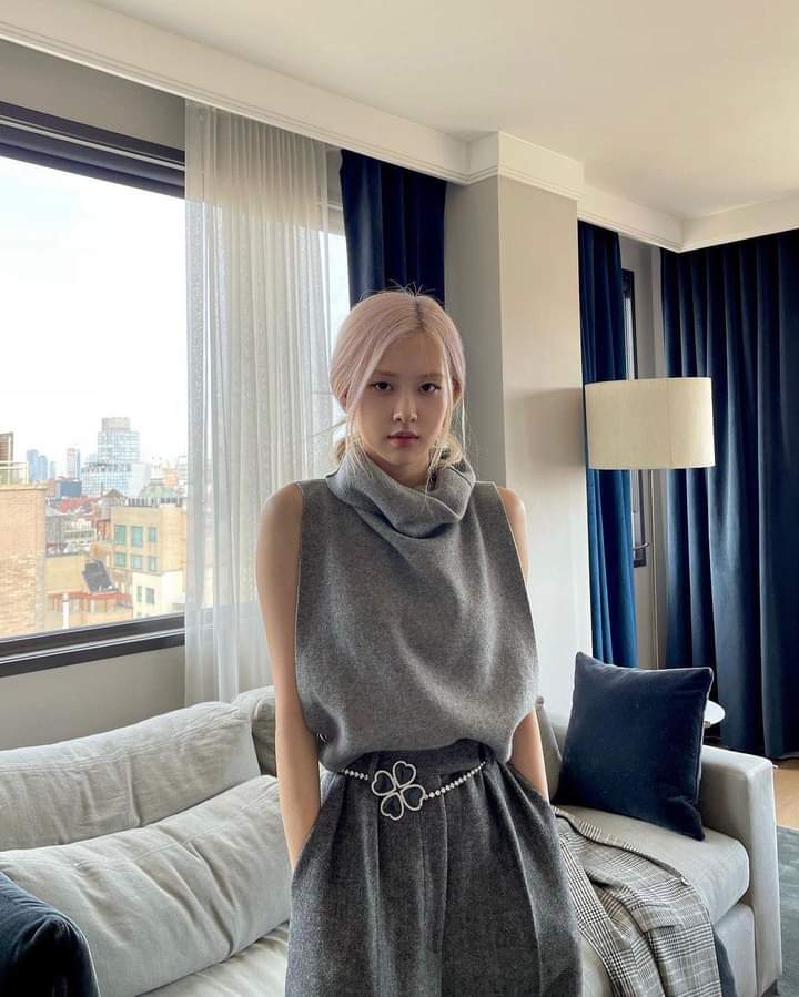 Mọi người có bao nhiêu vote hết đi 
#MAMAVOTE #rosé