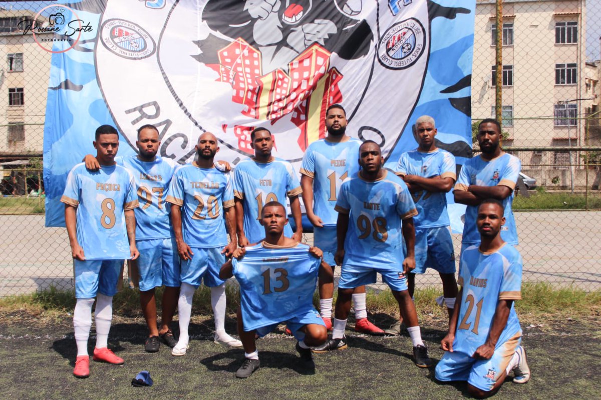 teticaneta17's tweet photo. Deixo aqui o meu agradecimento aos meus amigos Que jogaram, o espírito é esse. dentro do campo é guerra ! fora dele a festa é pra todos !! 👍🤣
Tmj Rapaziada 💪🏾🇪🇪 #balanoscoroas
Até 2022 🤭😂 #pegamos https://t.co/Oxb4u2a082
