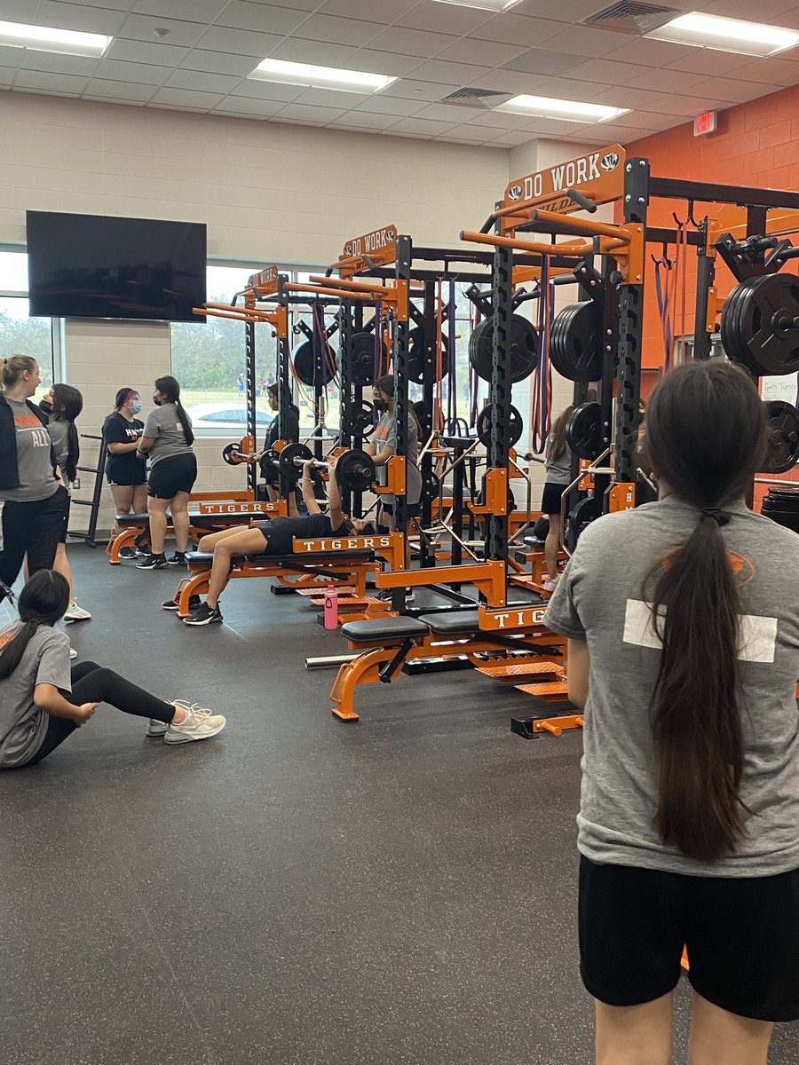 Lady Buff Volleyball tweet media