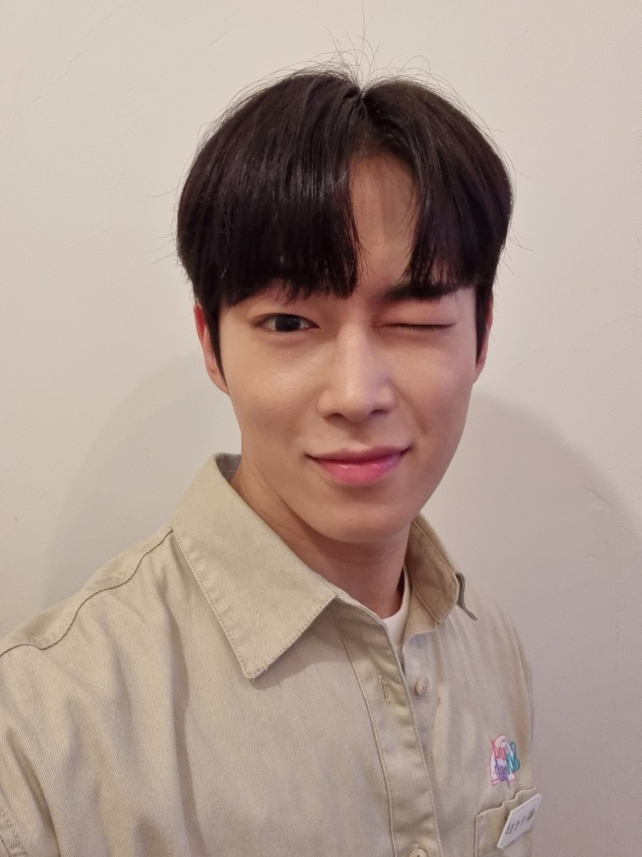 koktv_official's tweet photo. 일도 잘 하고 얼굴도 잘 하는 스파이 기선호🦸‍♂️💜

[파트타임 멜로]
콬TV 유튜브 매주 수/목 오후6시 👉 1-6화 공개
Seezn 매주 수/목 오전11시 선공개 👉1-12화 독점 공개

#파트타임멜로 #PartTimeMello
#한수아 #다원 #민수화 #이은상 #하종우 #문지후 #SF9
#Kdrama #webseries #콬TV #시즌 #Seezn https://t.co/MwQcA5MYpI