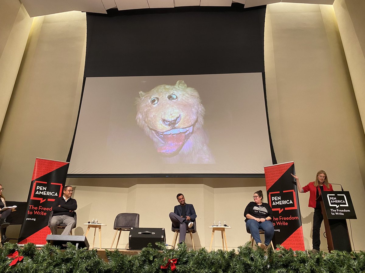 PENamerica's tweet image. Don’t miss tonight’s lively conversation about self-censorship from the perspective of writers! Tune into our town hall, featuring @SuzanneNossel, @JennyBoylan, @WajahatAli, @JohnHMcWhorter, and Carmen Maria Machado: youtu.be/CoHArw08NBc.