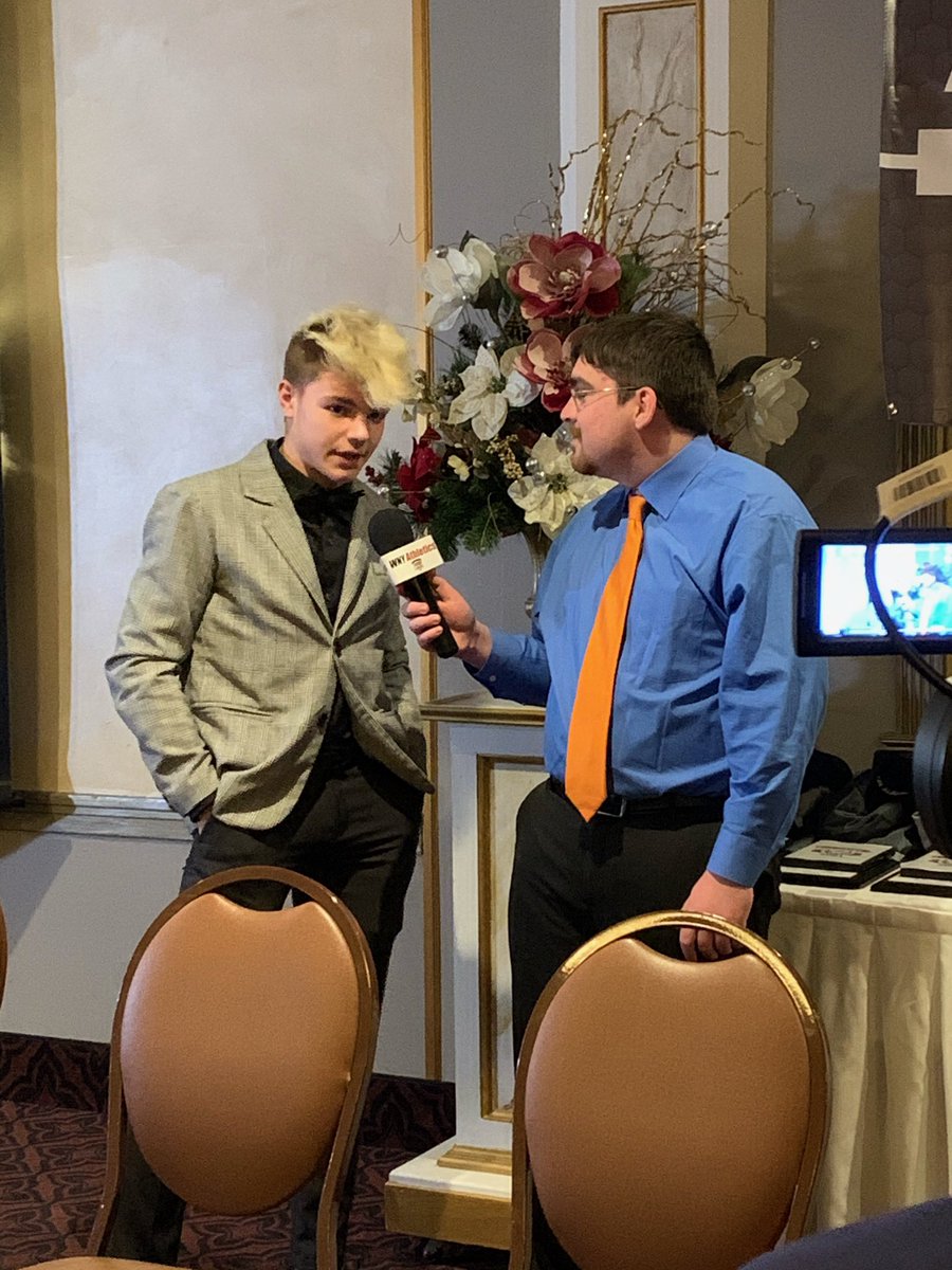 LHSfballLegends's tweet photo. @MicahJHarry at the Connolly Cup Banquet 🔴⚫️ https://t.co/3vHloCcU0B