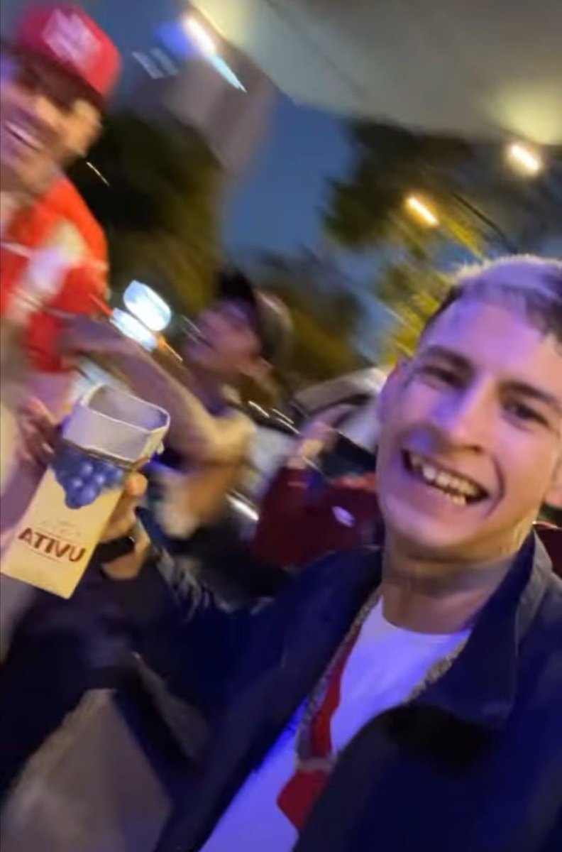 Mi mamá: no te vayas a emborrachar temprano q hay q brindar

Yo el 24 a las 6 de la tarde