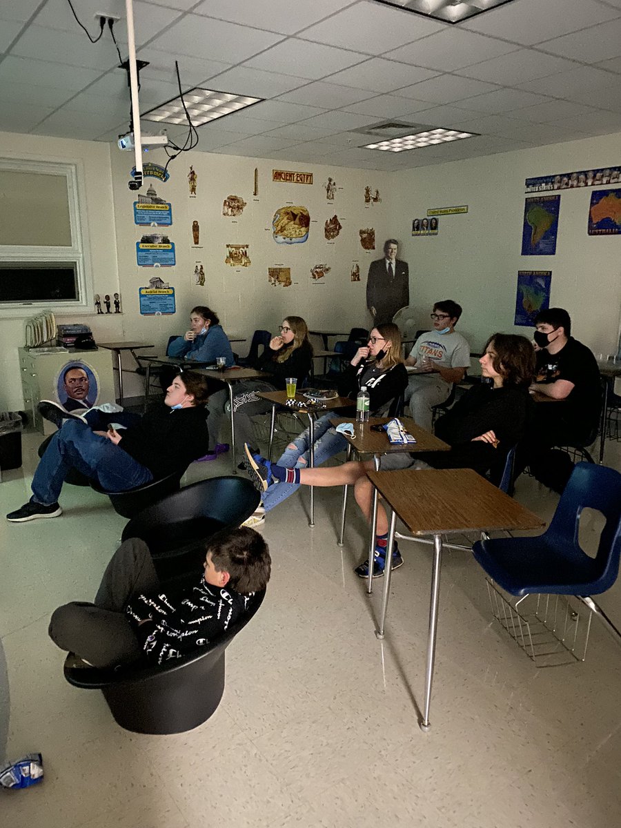 mrfleck203's tweet photo. The Social Science Club hosted their fall movie and dinner night tonight watching the movie Lincoln, which tied into their field trip to the Abraham Lincoln Presidential Museum earlier this year. #TitanTrue https://t.co/506JJwEjjt