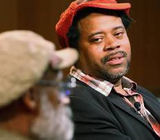 RodneyCharles1's tweet photo. Greg Tate is among the most brilliant, talented, generous &amp; gracious of gentlemen. His kind invitations to NY’s creative spaces &amp; his profound questions stay with me &amp; continue to make me a better version of myself... I will miss you, King!🥲…And yes, I will pass it on.😊 RIP! https://t.co/CbegPmBQpn