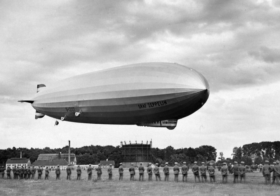 SFOMuseum's tweet photo. Powered by five Maybach V-12 engines, the Zeppelin had a cruising speed of seventy-five miles an hour. During its 590 flights, it flew more than one million miles and carried a total of 13,110 passengers. #WingWednesday #WinglessWednesday https://t.co/g40RGPjAN2