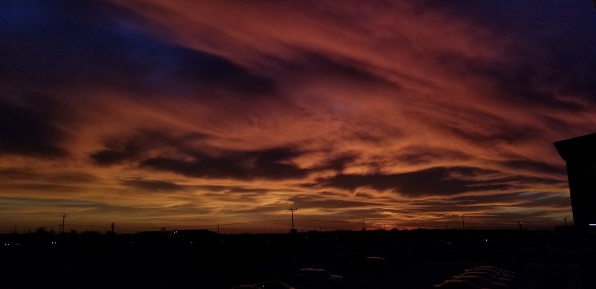 Back40SignzTX's tweet photo. @ScottPadgettCBS  

I so need to work on painting this!! Beautiful https://t.co/2CuwQ5AbcK