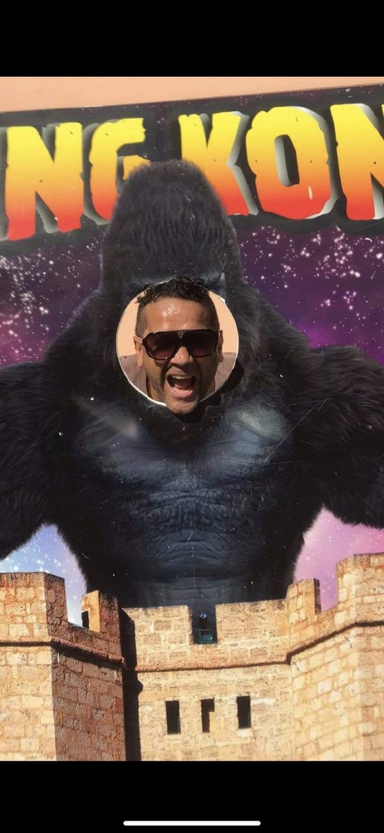 David32884247's tweet photo. Après cette soirée des 23 ans de Citestars, le vrai King de Paris c’est moi.

Lol - 😂 😝 😂 https://t.co/rdGq1Q7cry