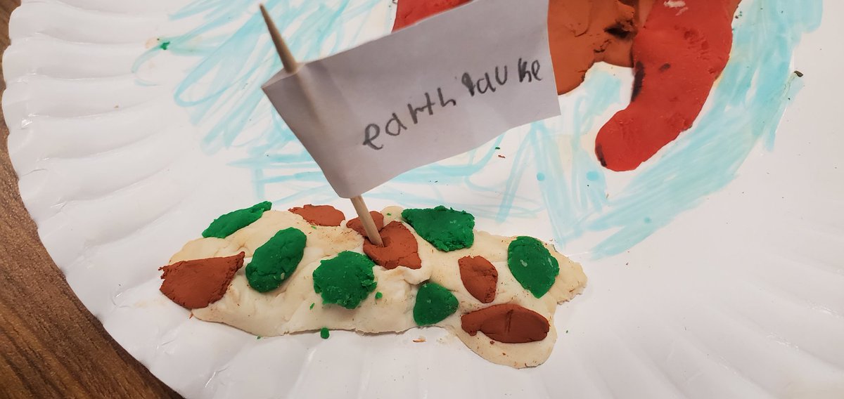 aewolfe1's tweet photo. Building those #fastchanges of the Earth's surface. #Earthquake #landslide #volcano @KDEdragons https://t.co/XfzE9tGFl4