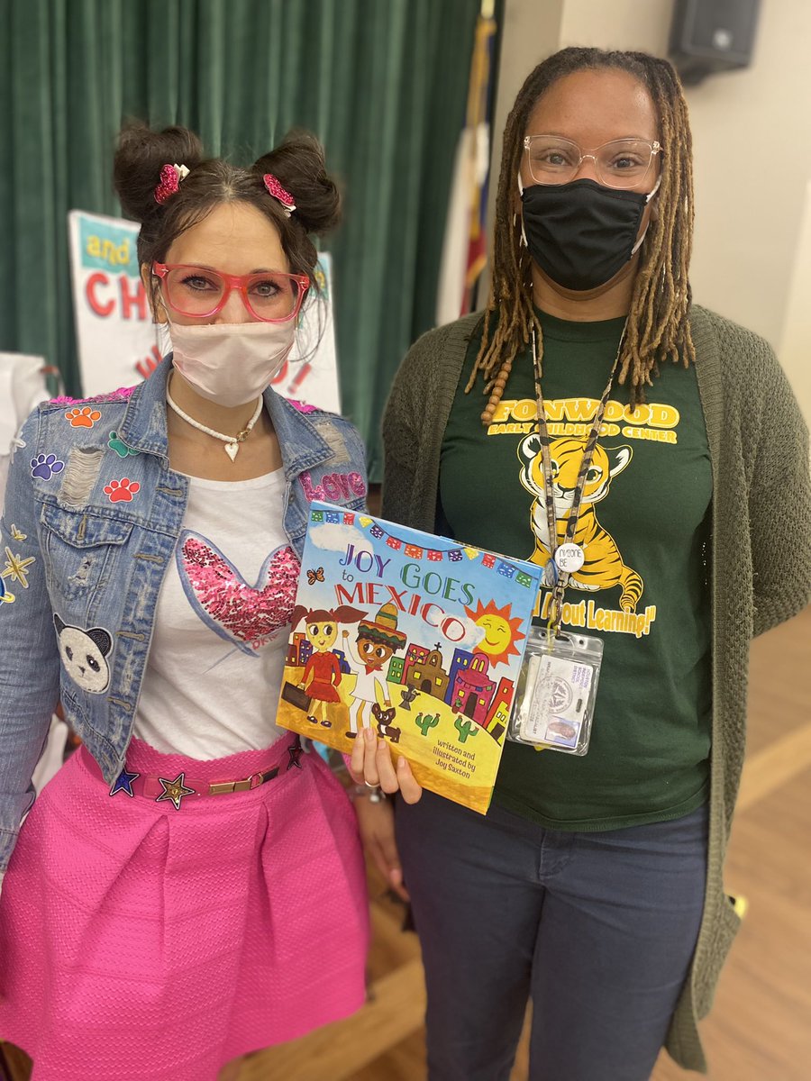 FonwoodECC's tweet photo. Thank you to our AMAZING @FonwoodECC #WrapAroundSpecialist @WrapFonwood for bringing the über COOL Children’s Author, Joy Saxton to share some Literacy Fun with us on today!!!💕🎉 📚 
@ESO3_HISD @HilarionMartin1 @HISDFACE @HISDECH @ShanedraBurkha1 https://t.co/nOUjZJnSQk
