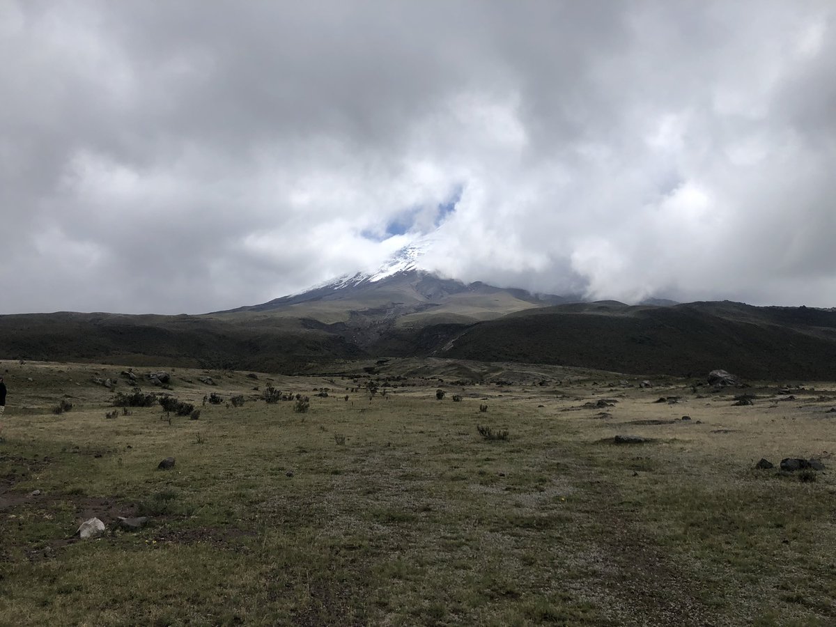 Cultural_Chron's tweet image. Great day at #Cotopaxi outside of Quito, Ecuador 🇪🇨