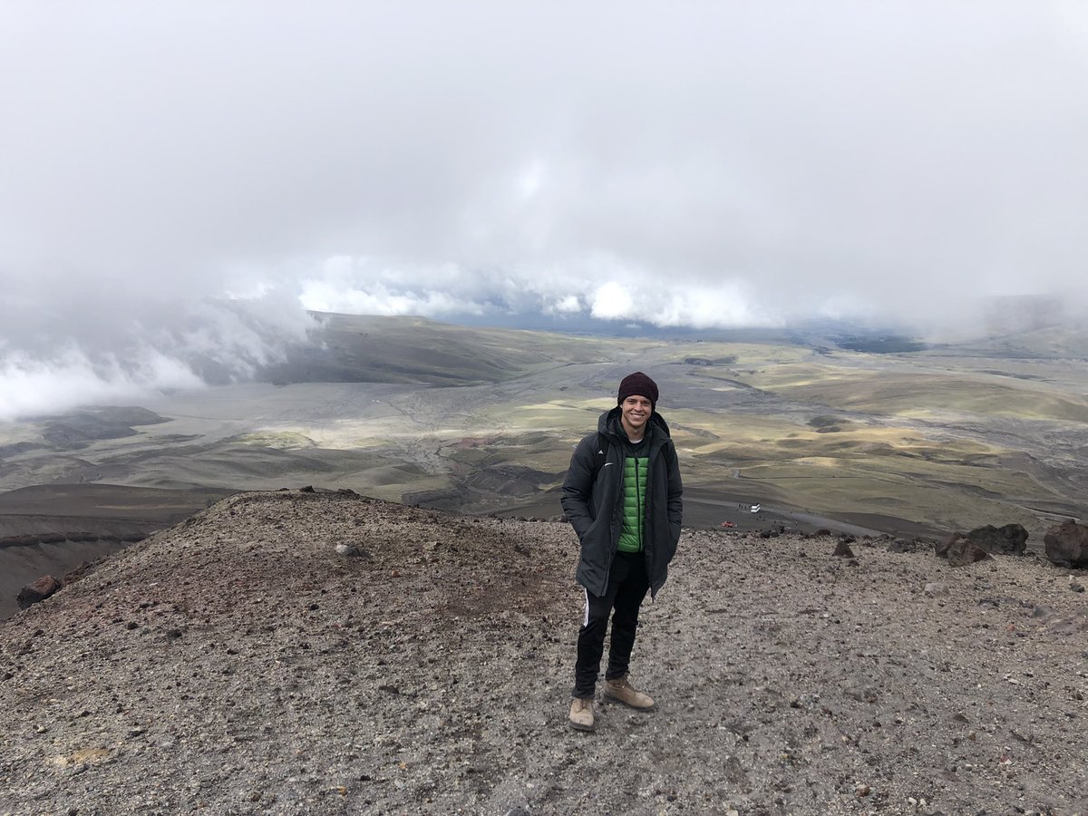 Cultural_Chron's tweet image. Great day at #Cotopaxi outside of Quito, Ecuador 🇪🇨