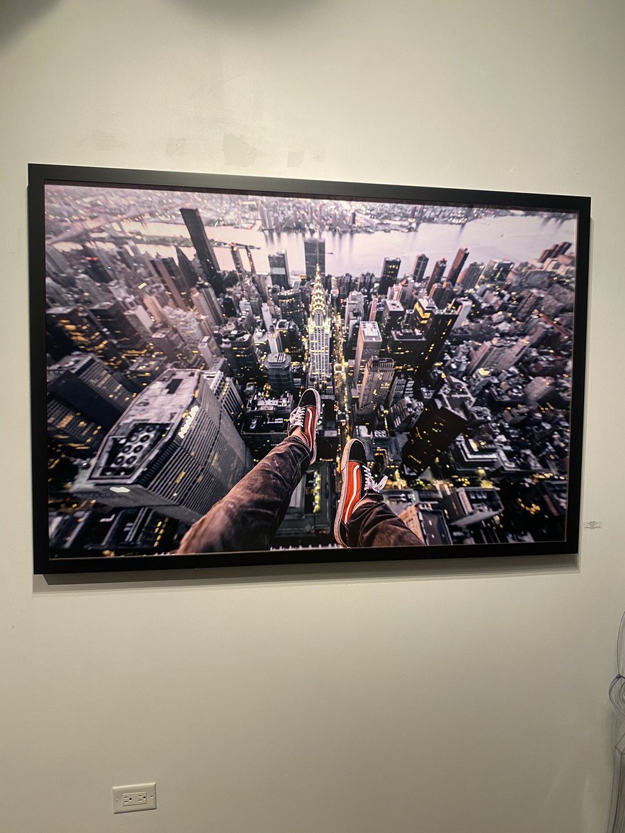 Champagnecrypt1's tweet photo. Physical art is still cool @DrifterShoots https://t.co/HrJnyrT6uM